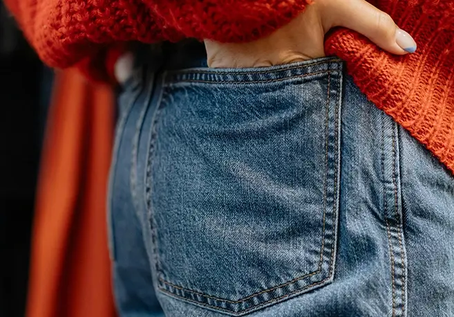 Además de aumentar la ingesta de fibra, ¿qué puedo hacer para las hemorroides?